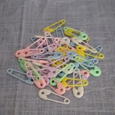 Multicolor Pastel Plastic Safety Pins for Baby Diapering, 1.5 Inch, Assorted