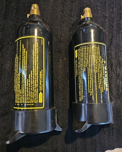 Carauna Paintball CO2 Aluminum Air Tank - Black  20oz - lot of 2