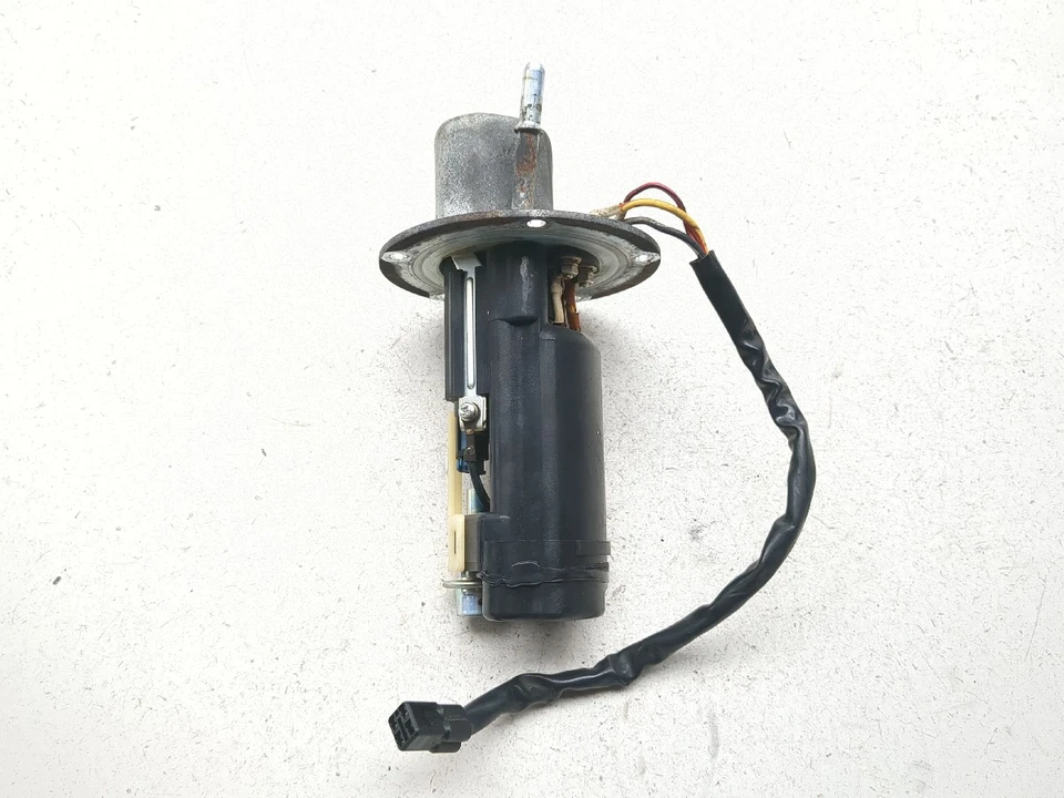 04-10 Conjunto de bomba de combustible gasolina gasolina Kawasaki Vulcan 2000 VN2000 49040-0001 Foto 2 de 4