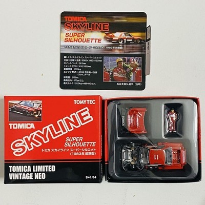 TOMYTEC 1/64  Skyline Super Silhouette 1983 720644