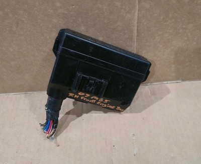 2006-2008 Infiniti M35 Front Right Passenger Side Engine Bay Relay Fuse Box OEM