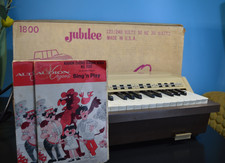 Emenee Audion Jubilee Electric Organ - Model 1800 - Boxed With Books - Working