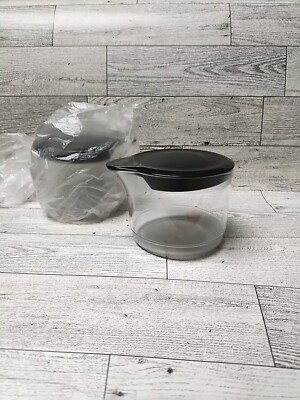 NEW Tupperware Creamer and Sugar Pitcher Set 8 Ounce  Clear With Black Lids 