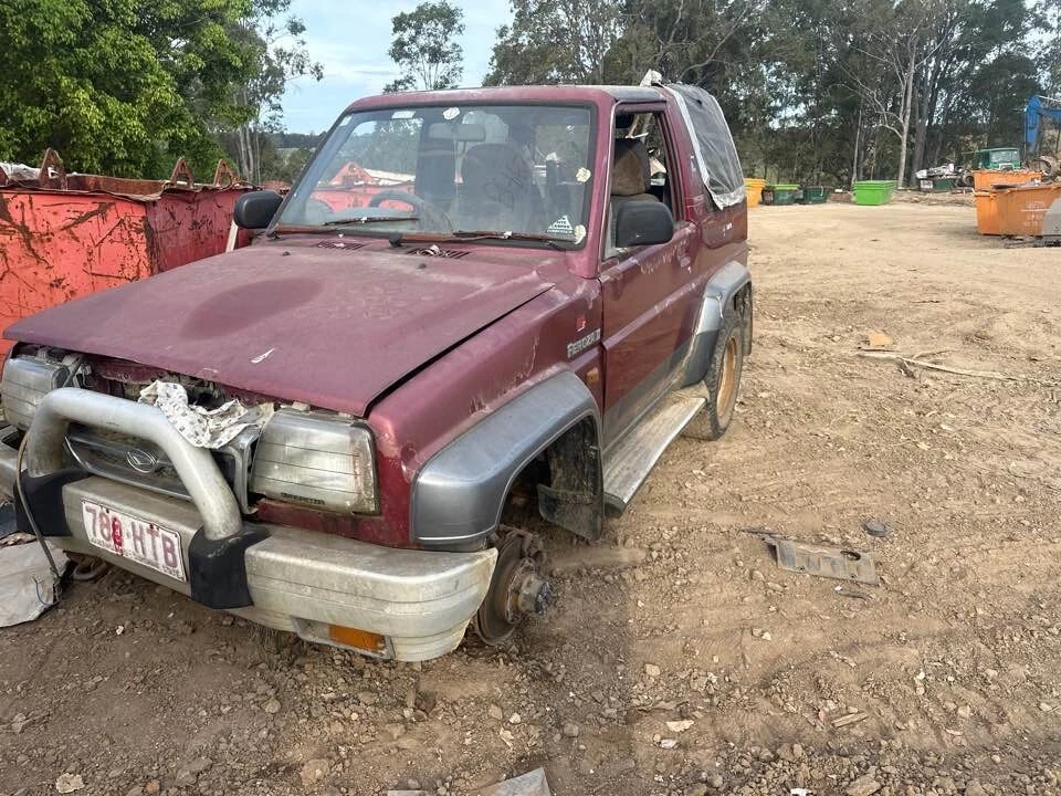 1994 Daihatsu Feroza Driver Side Door Lock Mechanism 89-99 Rocky #B463 - image 2 of 4