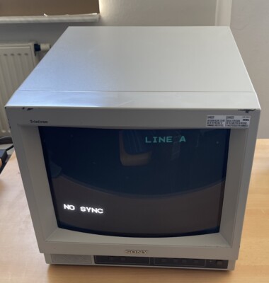 SONY PVM-14N1MDE 14  Zoll Trinitron CRT Monitor Retro Gaming PAL S-Video Cinch