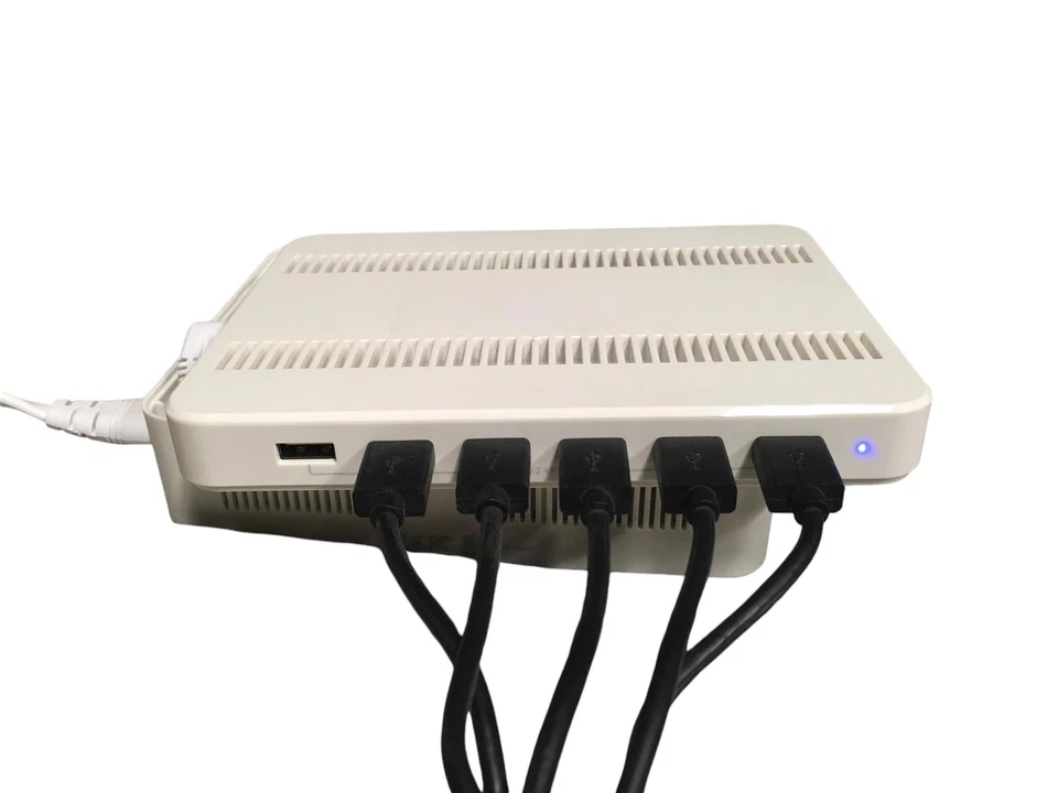 Unitek 6 Port Smart Charging Station Y-2181 15V White VGUC! USB - Image 2 of 4