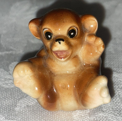 Vintage Small Brown Bear Cub Surprise Face Ceramic Figurine 1.5''