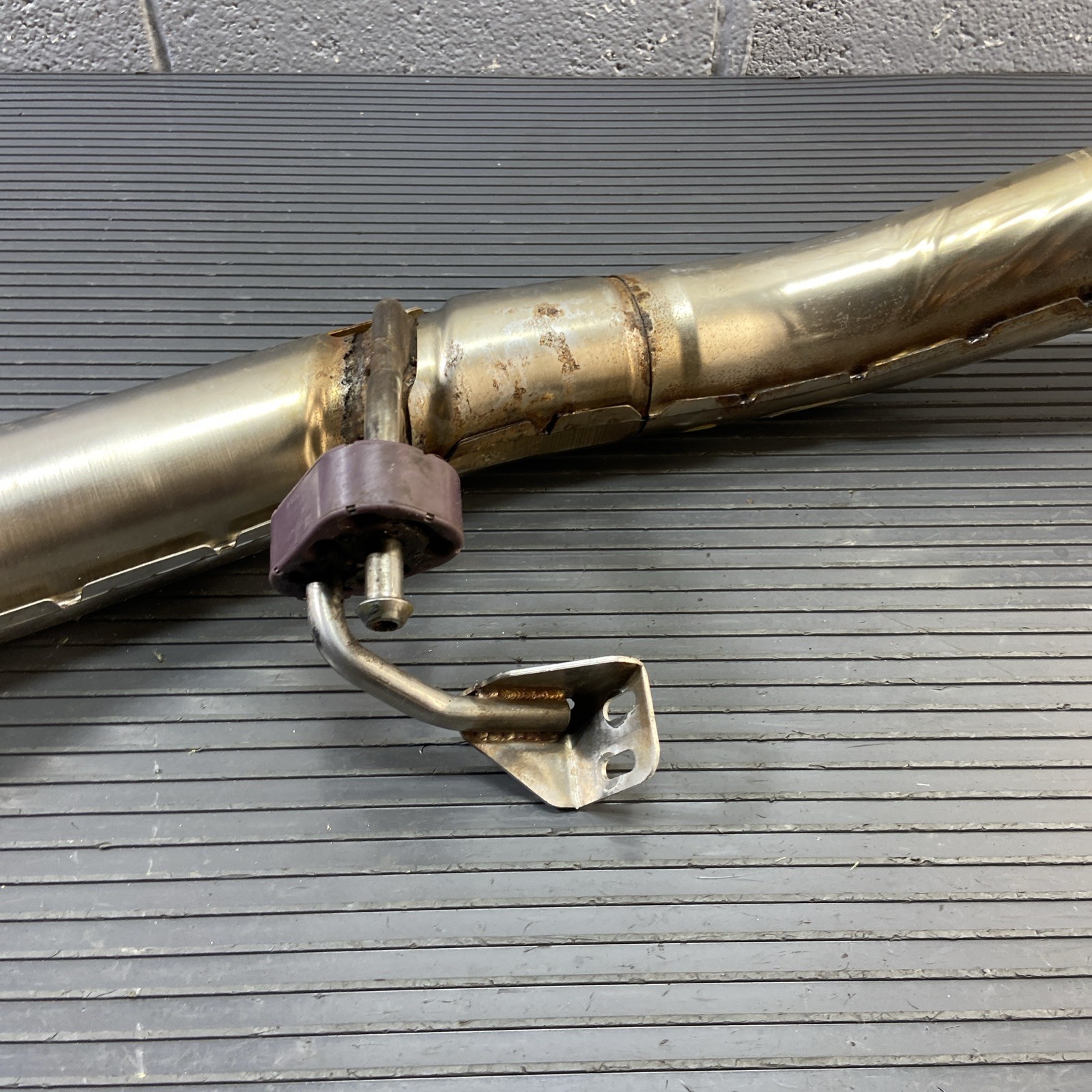 2018-2023 Ferrari Portofino F164 3.8L Left Exhaust Pipe 760987 10k Miles OEM