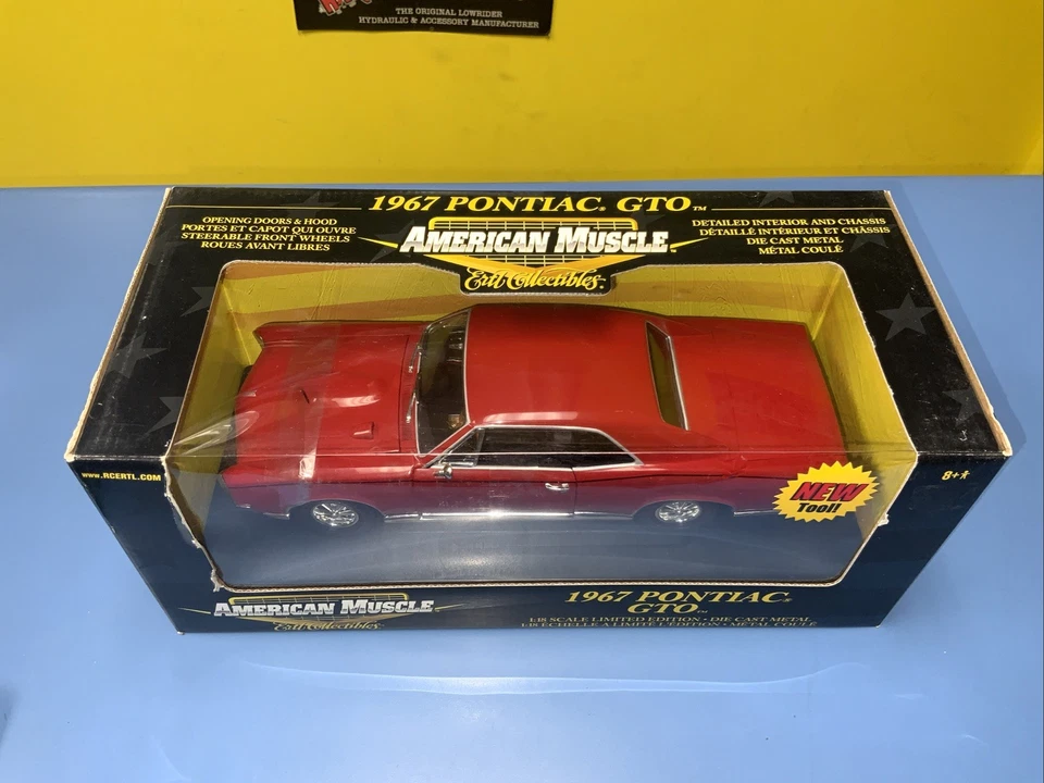 ERTL American Muscle 1967 Pontiac GTO Red W/black Interior NIB 1:18 - Image 3 of 4