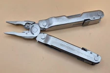 Leatherman SUPER TOOL 300  Multi-Tool - Stainless, Good Condition (008)
