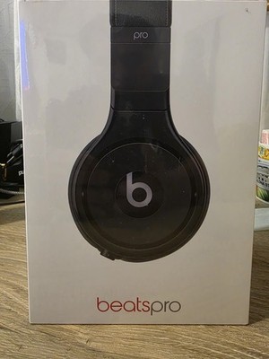 Beats by Dr. Dre Beats Pro Over-Ear Headphones Noise Isolation Black 3.5mm Jack