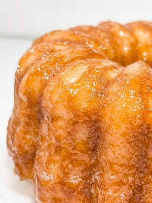 Rum Cake Escape, Vanilla Grandeur Rum Cake, Serves 2-4, Baked Fresh Daily!