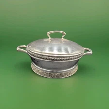 Vintage Middletown Plate Co Quadruple Silver Plated Covered Serving Dish w/ Lid