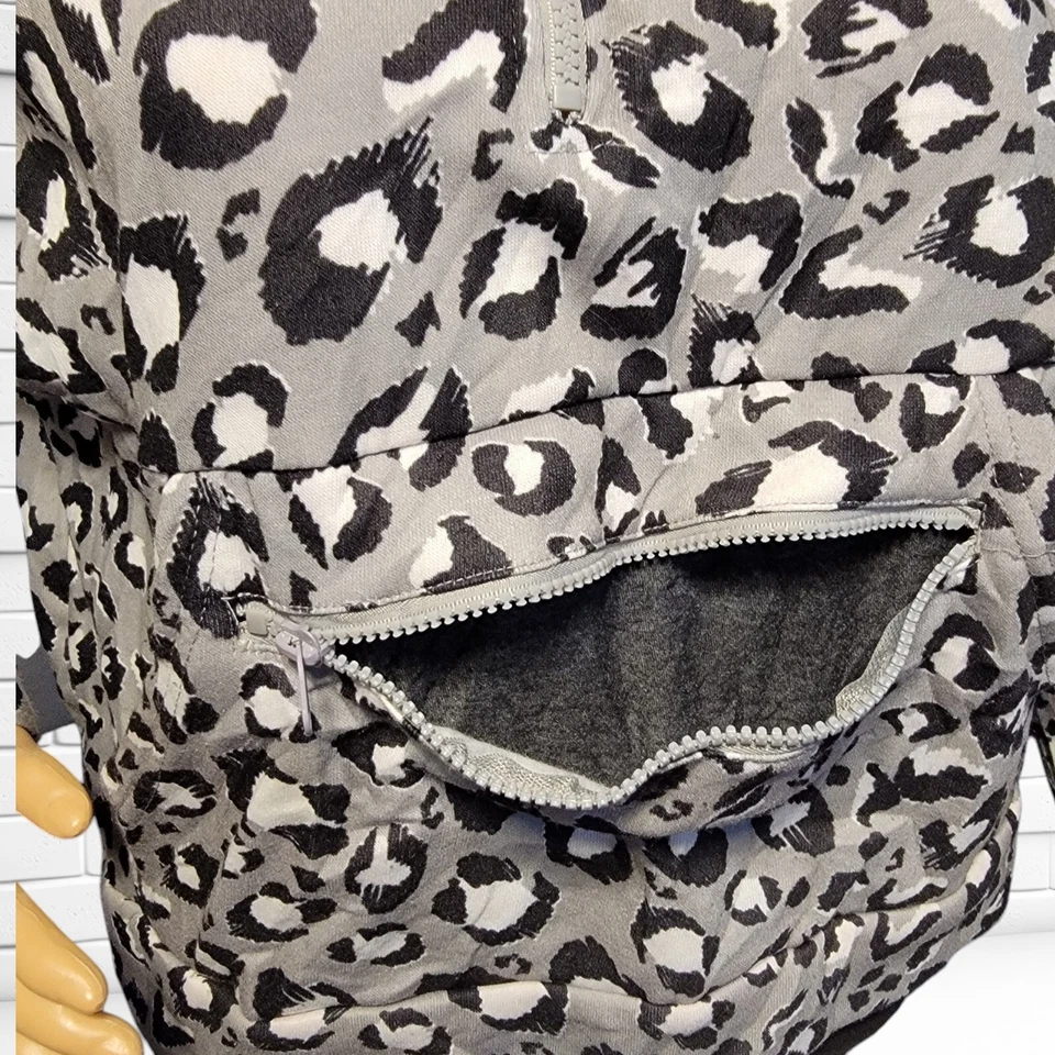Adrienne Vittadini Sport Gray Cheetah Print Crop Top sz M 1/4 zip sweatshirt T33 - Image 4 of 4