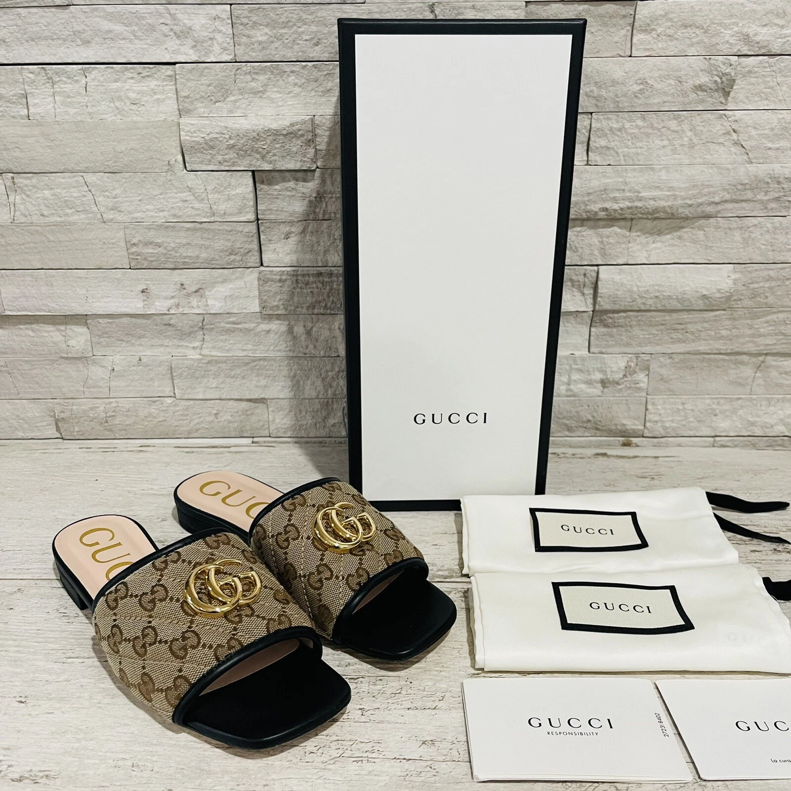 Gucci Jolie Noir GG Supreme Monogramme Matelasse Sandales Mules Slides Taille 36 US 6
