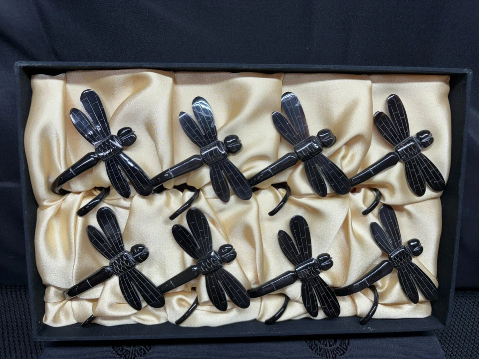 Juego de 8 ~ Servilleteros "LIBÉLULA" Negro/Blanco ~ Viene con Caja Original Foto 2 de 4