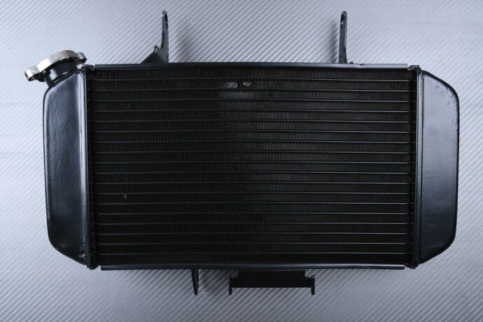 Radiateur eau type origine Suzuki V-Strom 650 : finies les fuites sur votre trail WVB1 de 2004-2011