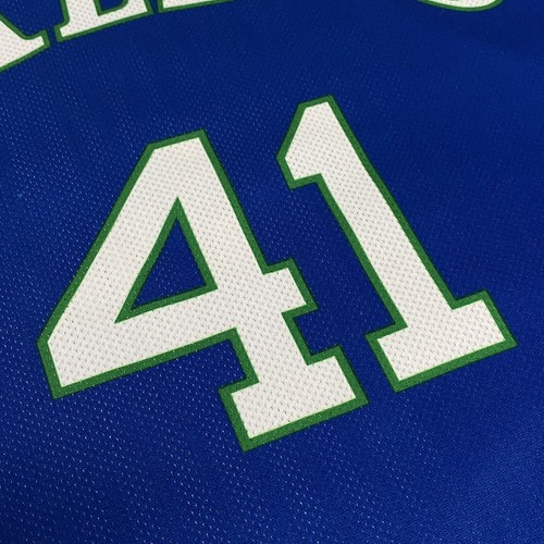 Champion Rookie Dirk Nowitzki Dallas NBA Basketball Maglia Jersey Doncic Jordan - Picture 11 of 11