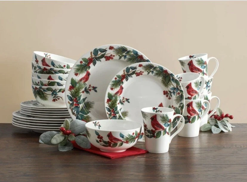 Mikasa Winter Cardinal Salad Plates - Thumbnail 4