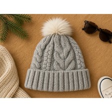 GAP Kids Girls Cable Knit Pom Beanie Hat Winter Warm Faux Fur Gray L/XL