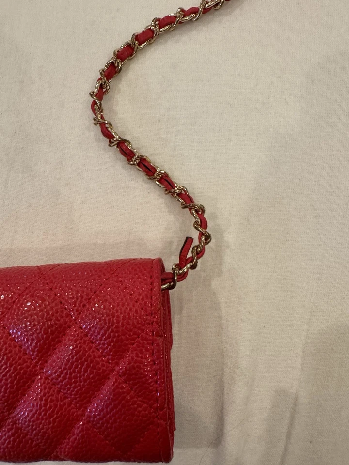 Chanel Rojo Caviar Mini Clásico Solapa Cintura Bolso/Cinturón Foto 3 de 4