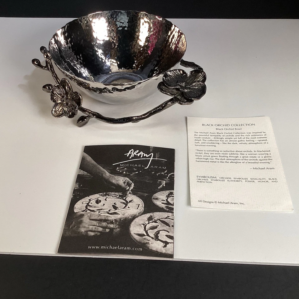 Tazón de plato de tuerca de orquídea negra de acero inoxidable hecho a mano Michael Aram firmado Foto 2 de 4