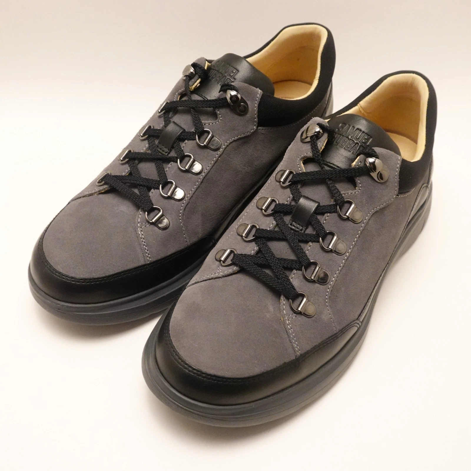 Samuel Hubbard Men's Dark Gray Suede Performance Walker Shoes Memory Foam Insole
Opens in a new wind