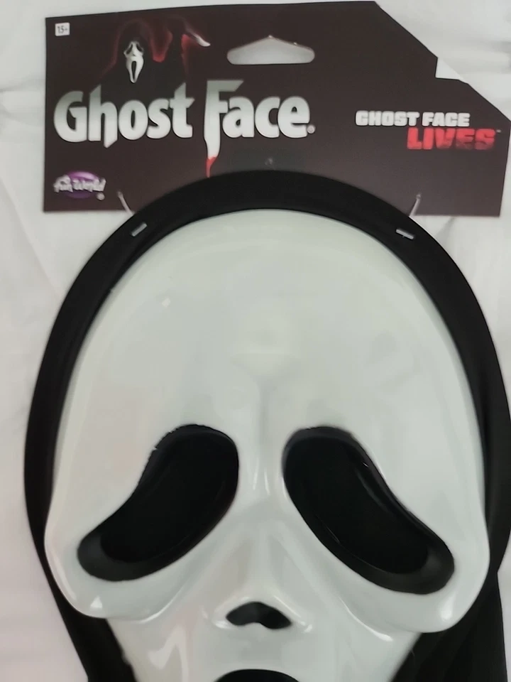 Halloween Costume 2021 Scream Mask Ghost Face Lives Adult Fun World NIB - Image 3 of 4