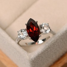 925 Sterling Silver Red Garnet Gemstone Women Three Stone Ring Duty Free