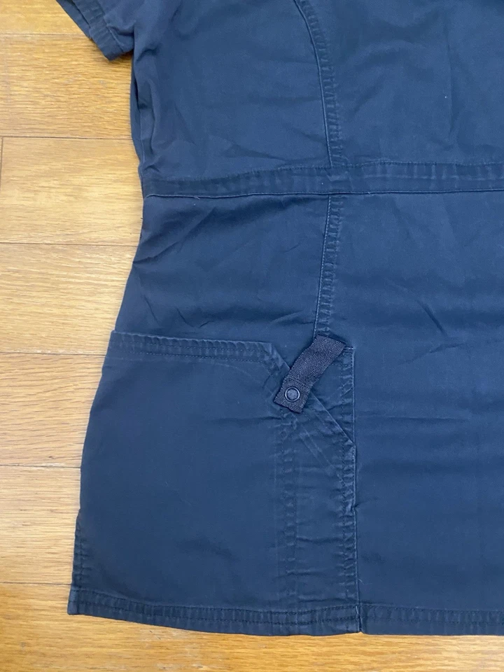 Cherokee Workwear Scrub Top Medium Women’s Grey Slightly Faded Core Stretch - Image 3 of 4