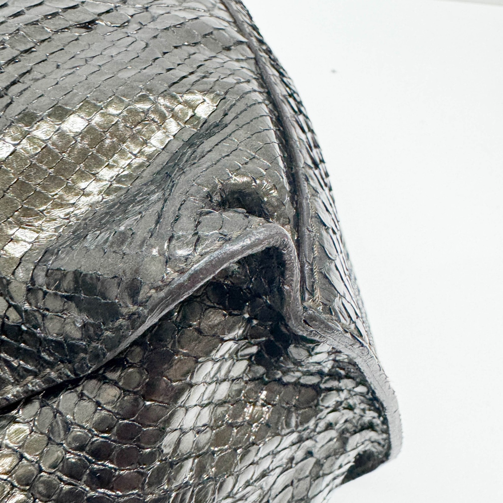 GUCCI Stirrup Dark Bronze Python Embossed Leather… - image 12