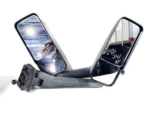 2008 GMC C5500 OEM Pair Of Kodiak Side View Mirrors 