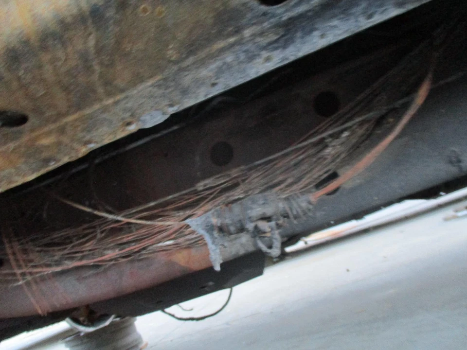 Used Automatic Transmission Assembly fits: 2015 Gmc Sierra 3500 pickup AT 6.6L 4 - Imagem 3 de 4