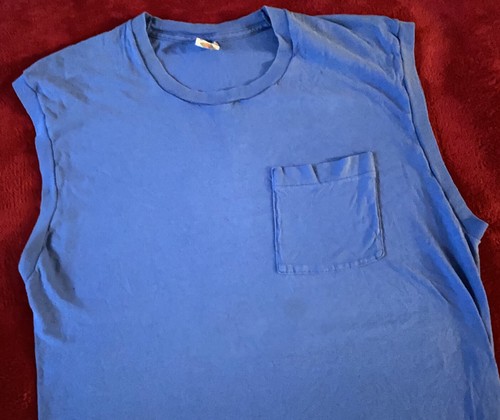 XL Vintage Fruit Loom USA Blue Pocket 