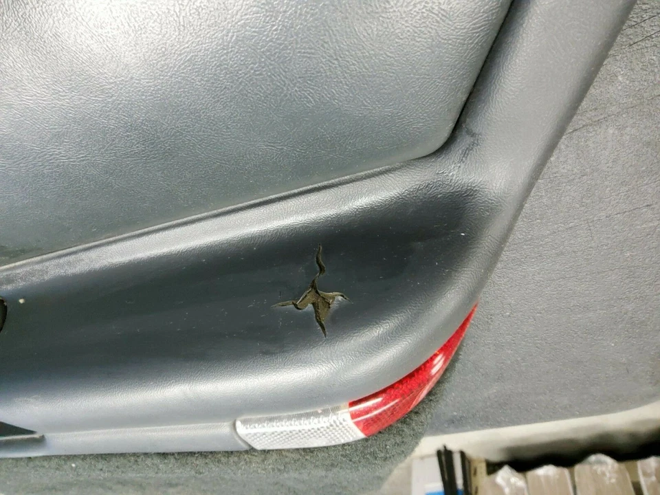 1994-1999 Oldsmobile 88 LSS Pass. Right Rear Door Panel Black+Woodgrain OEM S&D - Image 2 of 4