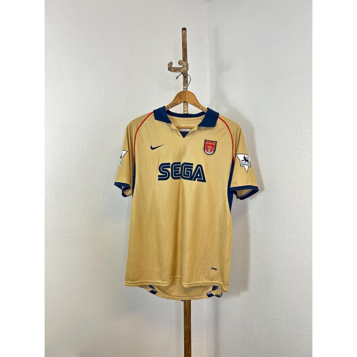 vintage Arsenal henry 01-02 Gold Away SEGA Soccer Jersey vintage Arsenal henry 01-02 Gold Away SEGA Soccer Jersey