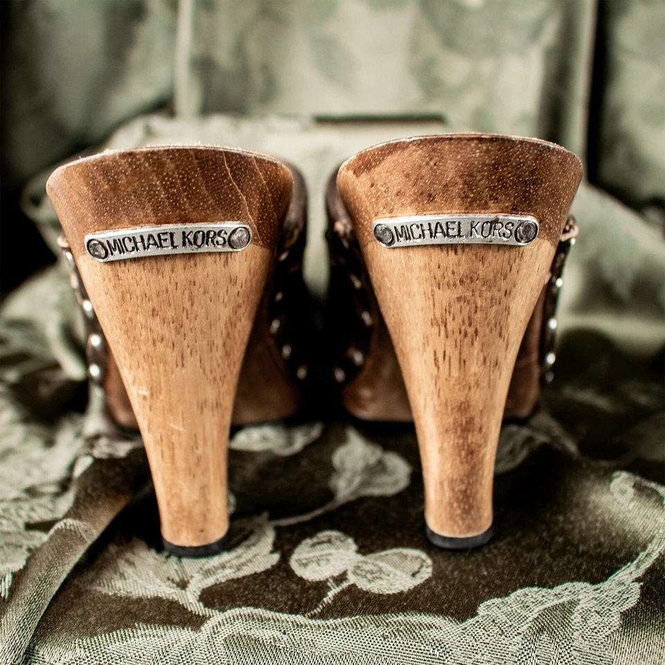 MICHAEL KORS Nuevo Bronce Dorado Tachuelas Cuero Mujeres Bloque Mula Zapatos Talla 6 M Foto 2 de 4