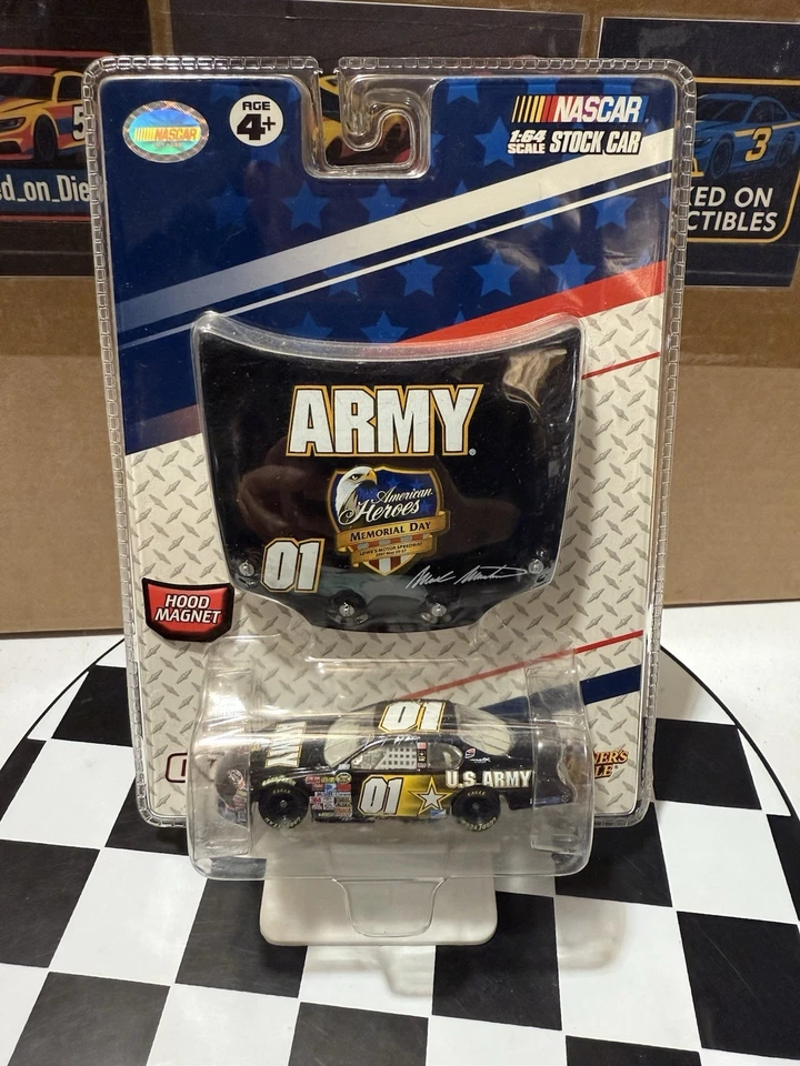 Mark Martin #01 ARMY AMERICAN HEROES 2007 1/64 Nascar Diecast con imán de capucha Foto 4 de 4
