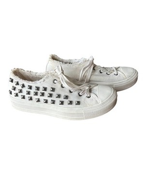 Steve Madden Vieve Studded Sneakers White Womans SZ 9.5
