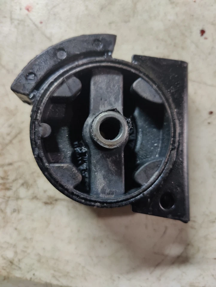 Sedán delantero de montaje de motor A6227 DEA para Geo Prizm Toyota Corolla 1988-1992 Foto 3 de 3