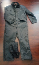 Bass Pro Shop Outdoors Men's insulated coveralls with hood XXL