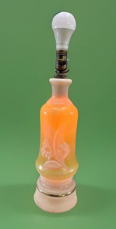 Lámpara de mesa Art Deco vintage verde y blanco 18" con cable Foto 4 de 4