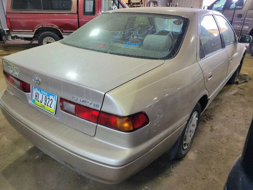 Coolant Pump 4 Cylinder Fits 92-01 CAMRY 2066061 - Image 4 of 4