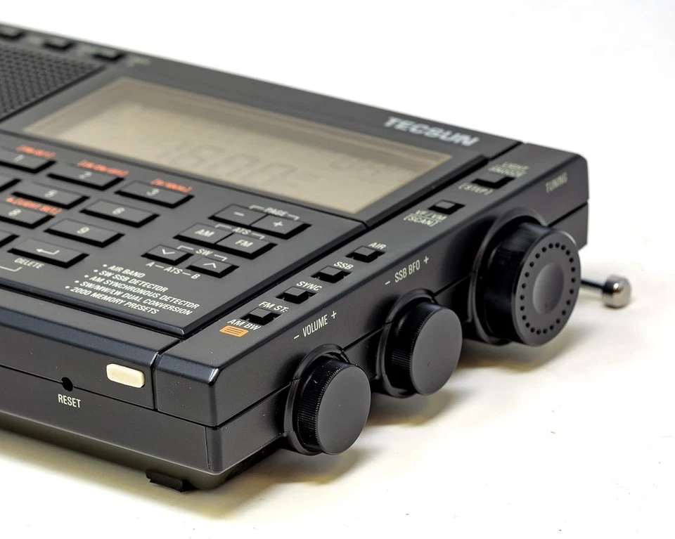 TECSUN PL680 High-End Shortwave Radio EnergyPowe FM LW MW SW AIR 100V Black - Image 3 of 4