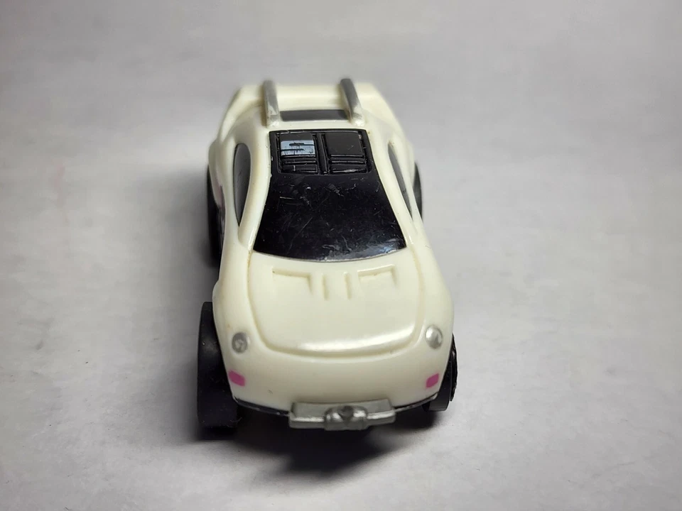 Vintage 1997 Bandai Pull-back Mighty Morphin Power Rangers Turbo Pink White Car - Image 2 of 4