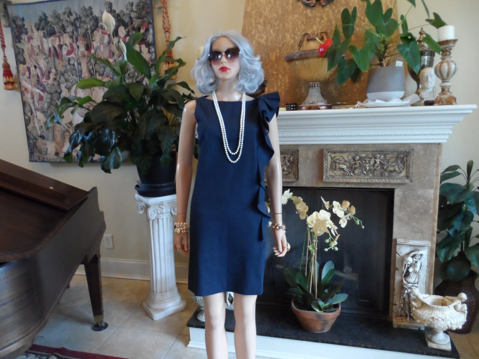 Abito in guaina blu navy rosso Valentino con dettaglio arricciacapelli laterali SIze IT 44 US 6