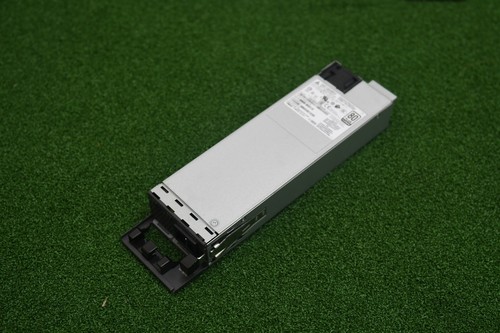 Cisco Catalyst C9300-48P-A Switch 48port 1G copper PoE+ Network Advantage Uplink - 第 4/9 張圖片