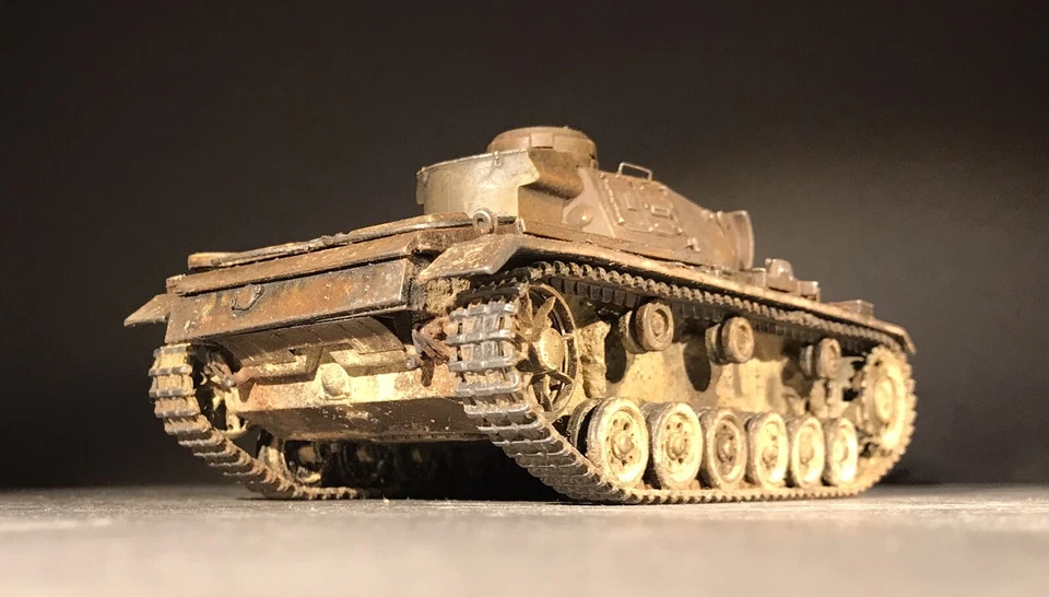 Tanque mediano alemán Panzer III No.1-15 North Africa 1942 Segunda Guerra Mundial Foto 3 de 4