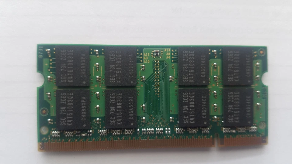 SAMSUNG DDR2 1GB 2Rx8 PC2-5300S-555-12-E3 M470T2953EZ3-CE6 SODIMM LAPTOP MEMORY - Image 3 of 4