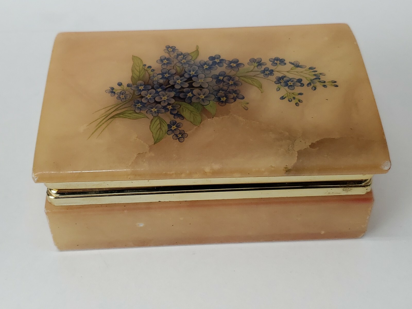 Stone Floral Jewelry Box Handcrafted from Natural Rock-image
